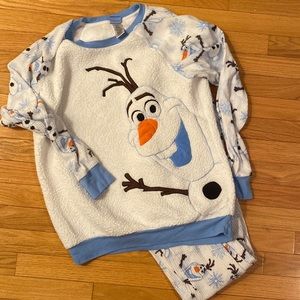 COPY - Disney Olaf pajamas